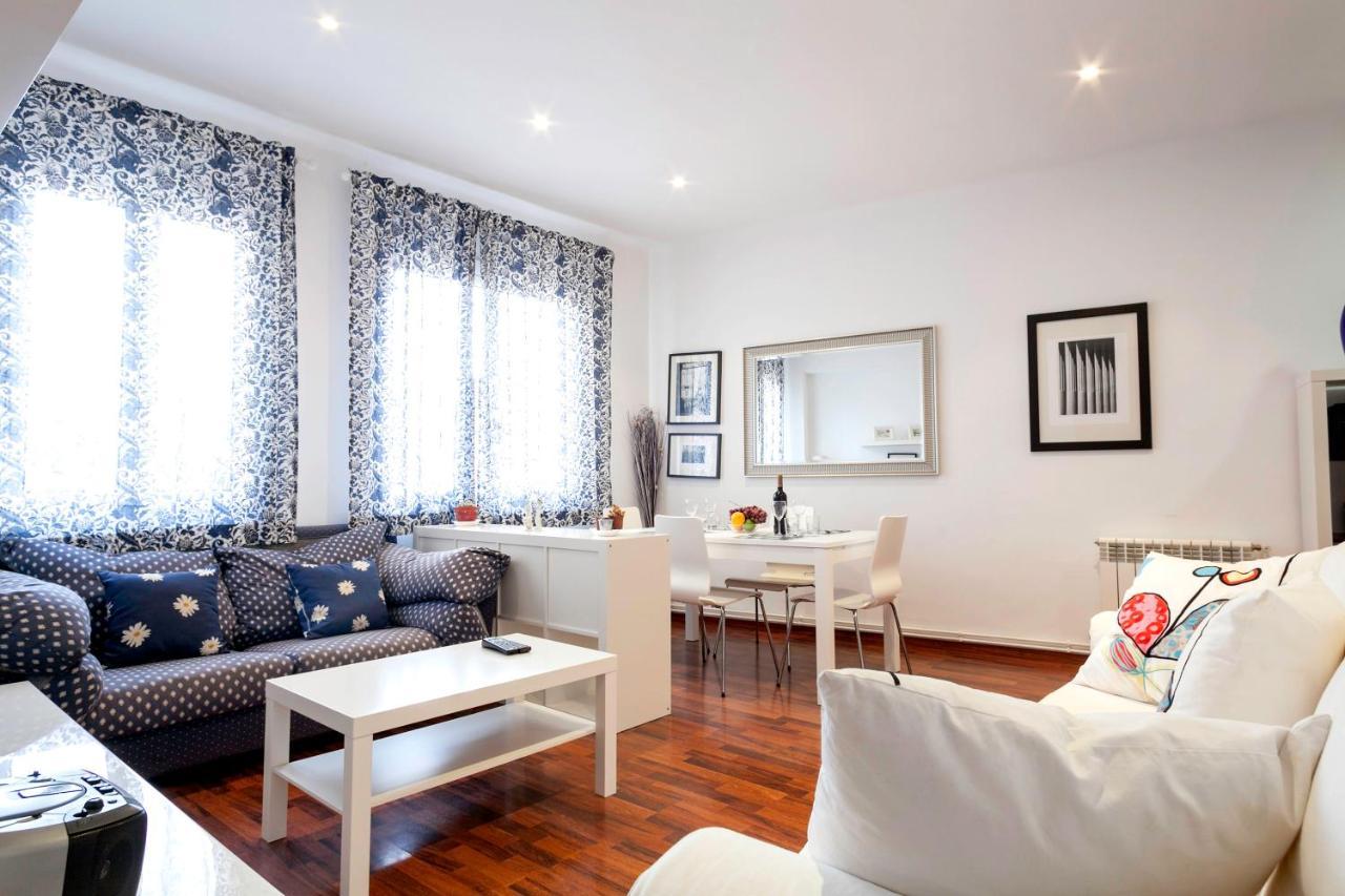 Barcelona Comtal Apartments Exterior photo