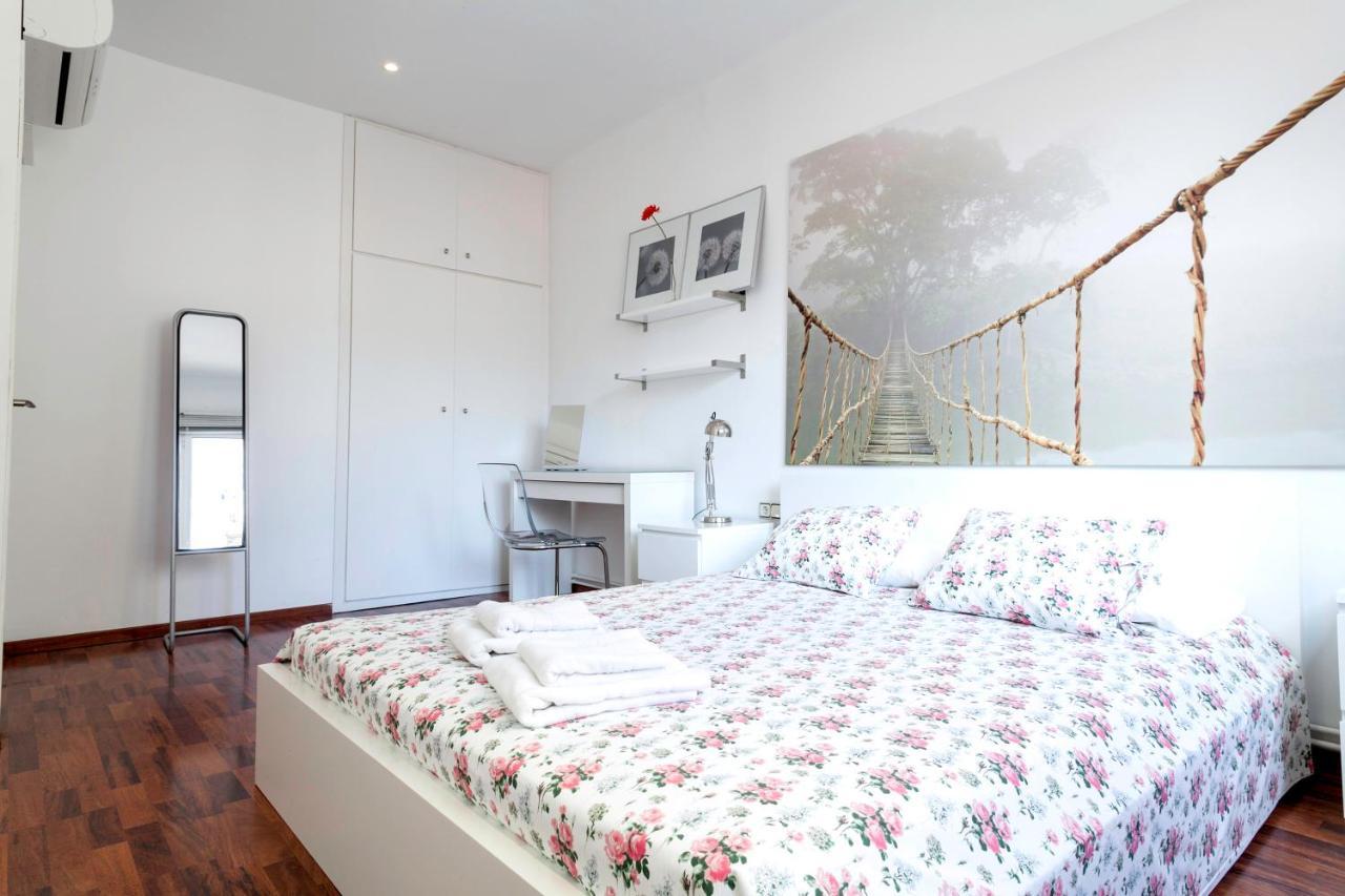 Barcelona Comtal Apartments Exterior photo